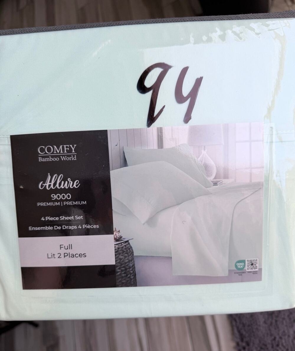 Allure Premium, Bamboo World Sheet Set, light mint green In Full/Double new.